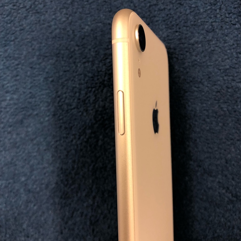 iPhone XR - Picture 5 of 8